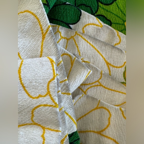 100% Cotton Vintage 1960s Ui-Maikai Flower Dress - Picture 7 of 10